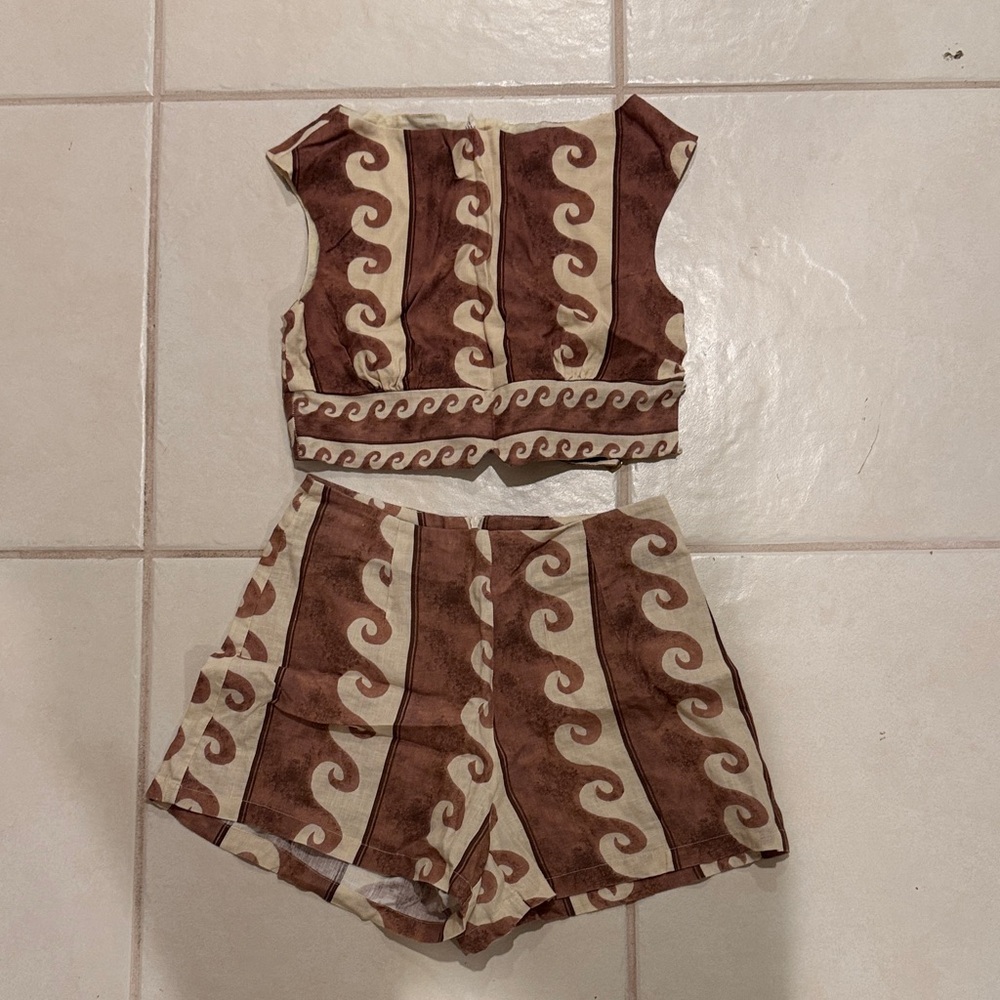 Women's Brown Wave-Print Crop Top - Matching Set